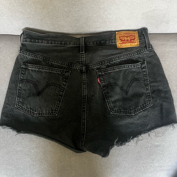 LEVI’S 501 SHORTS - Picture 2 of 2